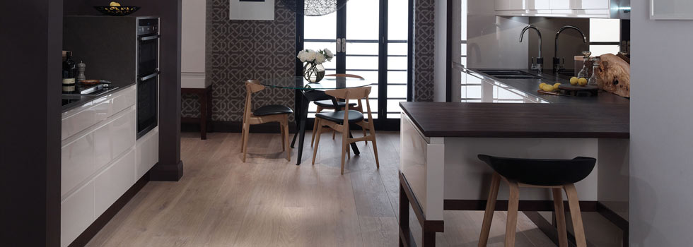 Modern Handleless Kitchen